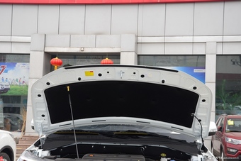 2016款长安CX70 1.6L手动舒适型