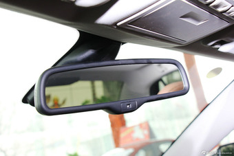 2014款奔腾B90 1.8T自动豪华型到店实拍