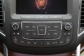 2012款荣威950 2.0L COM舒适版