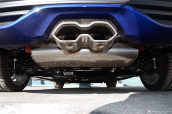 2015款福克斯ST 2.0T手动标准版