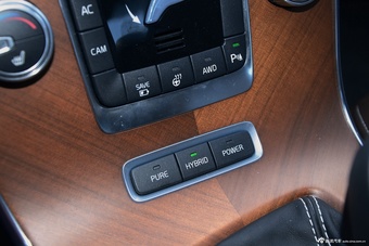 2015款沃尔沃S60L 2.0T自动 E驱混动 智越版