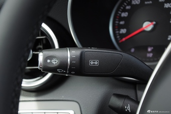 2015款奔驰C300运动版