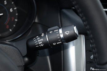 2016款捷豹XF 2.0T自动两驱风华版