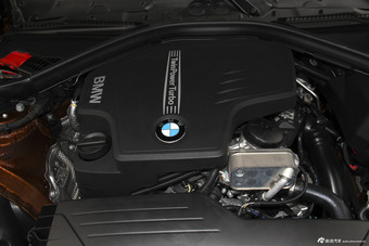 2016款宝马3系 2.0T自动320Li时尚型