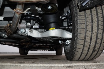 2016款揽胜运动版3.0自动SDV6 HSE Dynamic