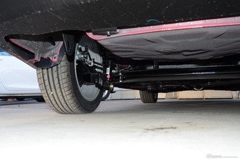 2016款吉利帝豪1.5L手动三厢向上版