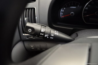 2011款悦动1.6L手动舒适型