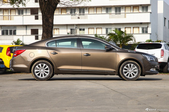 2013款君越2.4L SIDI自动领先舒适型