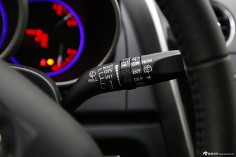 2014款马自达CX-7 2.5L自动两驱时尚版