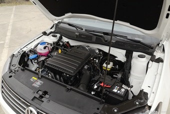 2015款朗逸1.6L自动风尚版