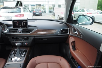 2015款奥迪A6L 35FSIquattro舒适型