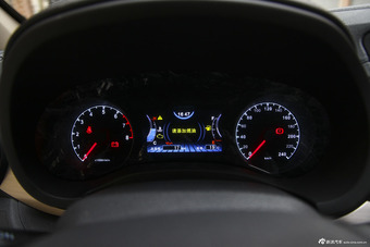 2016款比亚迪宋1.5TI手动尊贵型