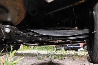 2015款雨燕1.5L自动限定版