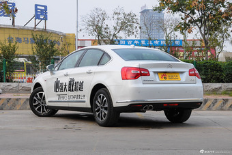 2016款雪铁龙C5 1.8T自动尊贵型