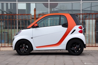 2015款smart fortwo 1.0 MHD 炫闪特别版