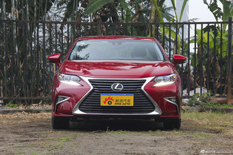 2015款雷克萨斯ES 2.0L自动200舒适版