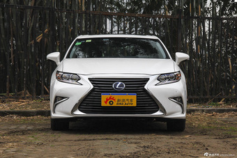 2015款雷克萨斯ES 2.5L自动300h豪华版