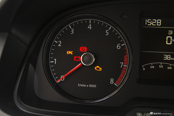 2015款朗行1.6L手动风尚型