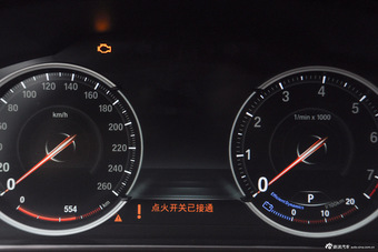 2014款宝马5系GT 528i 2.0T自动领先型