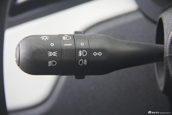 2013款荣威E50标准型