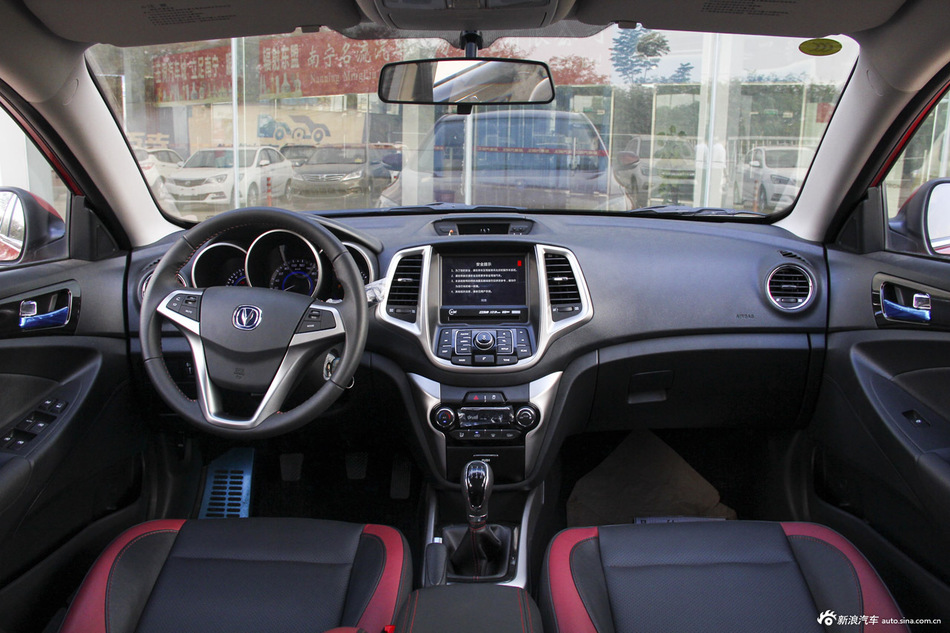 2015款逸动XT 1.6L自动俊酷型国IV