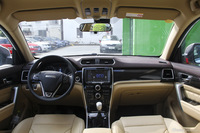 2016款哈弗H2 1.5T手动四驱豪华型