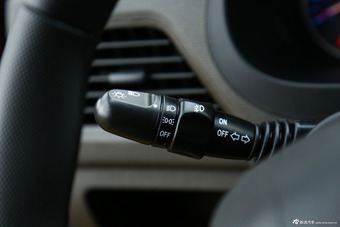 2014款五菱宏光S 1.5L 手动标准型