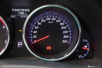 2013款锐志2.5V自动尊锐导航版