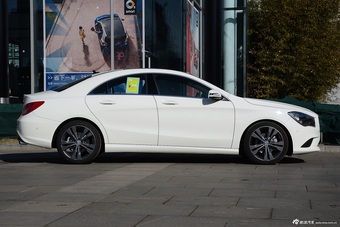 2016款奔驰CLA级 CLA200 1.6T自动动感型