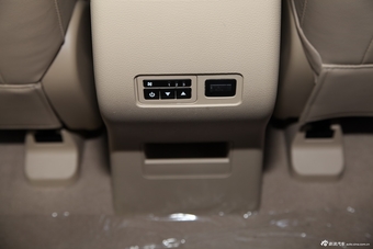 2014款宝骏730 1.5L手动舒适型