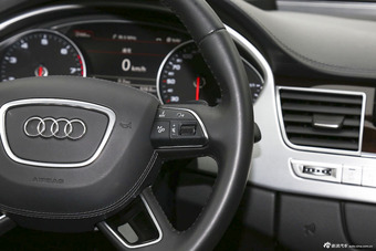 2014款奥迪A8L 3.0T自动50TFSI quattro豪华型