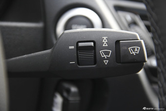 2015款宝马X1 2.0T自动xDrive20i 时尚晋级版