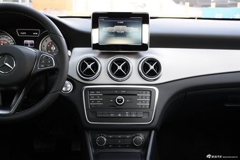 2016款奔驰CLA级 CLA200 1.6T自动动感型