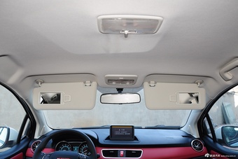 2015款哈弗H1 1.5L自动尊贵型