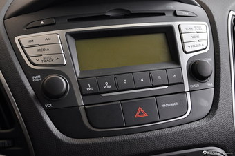 2013款北京现代ix35 2.0GLS 自动两驱智能