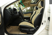 2015款海马福美来1.6L手动悦尚型