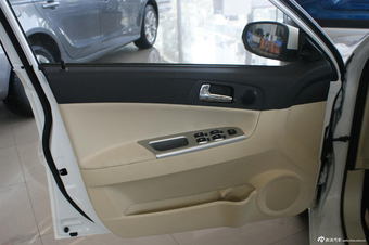 2011款骏捷FSV 1.5L手动舒适型