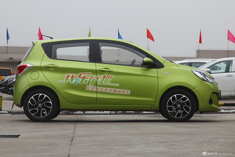 2015款奔奔1.4L手动天窗版国4