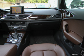 2014款奥迪A6L 30TFSI豪华型
