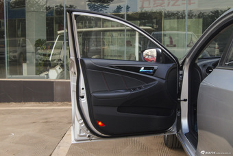 2015款逸动XT 1.6L手动俊酷型国IV