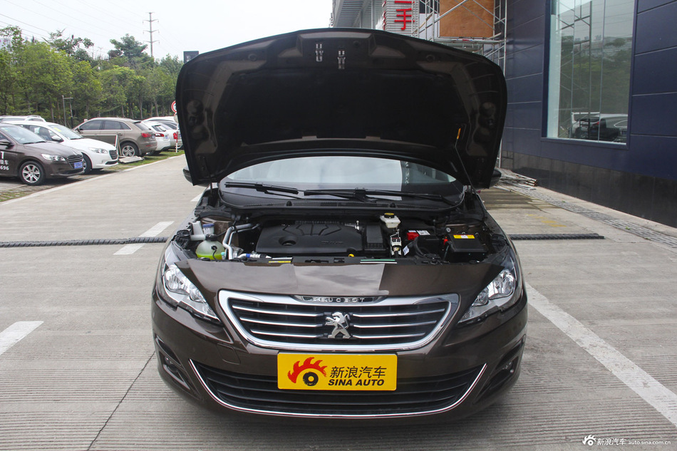 2014款东风标致408 1.8L自动豪华版