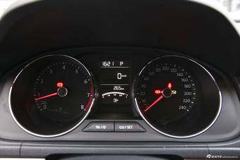 2015款朗逸1.4T自动DSG舒适版