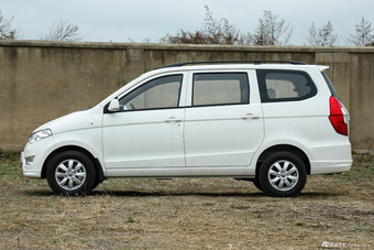 2014款五菱宏光 1.2L 手动标准型