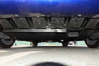 2015款福克斯ST 2.0T手动标准版