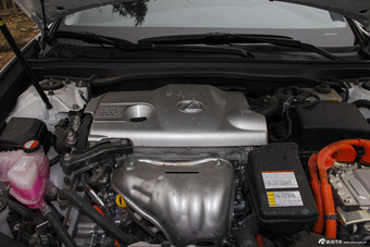 2015款雷克萨斯ES 2.5L自动300h豪华版