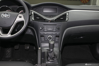 2014款奔腾B70 2.0L手动豪华型