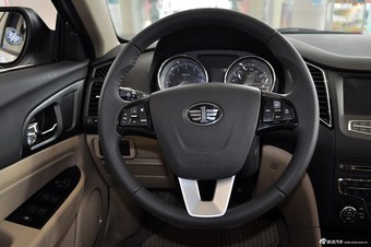 2013款奔腾B50 1.6L自动豪华版