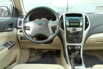 2014款比亚迪F3 1.5L手动豪华型