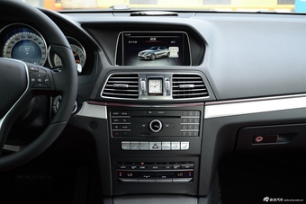 2014款奔驰E260 2.0T自动敞篷版