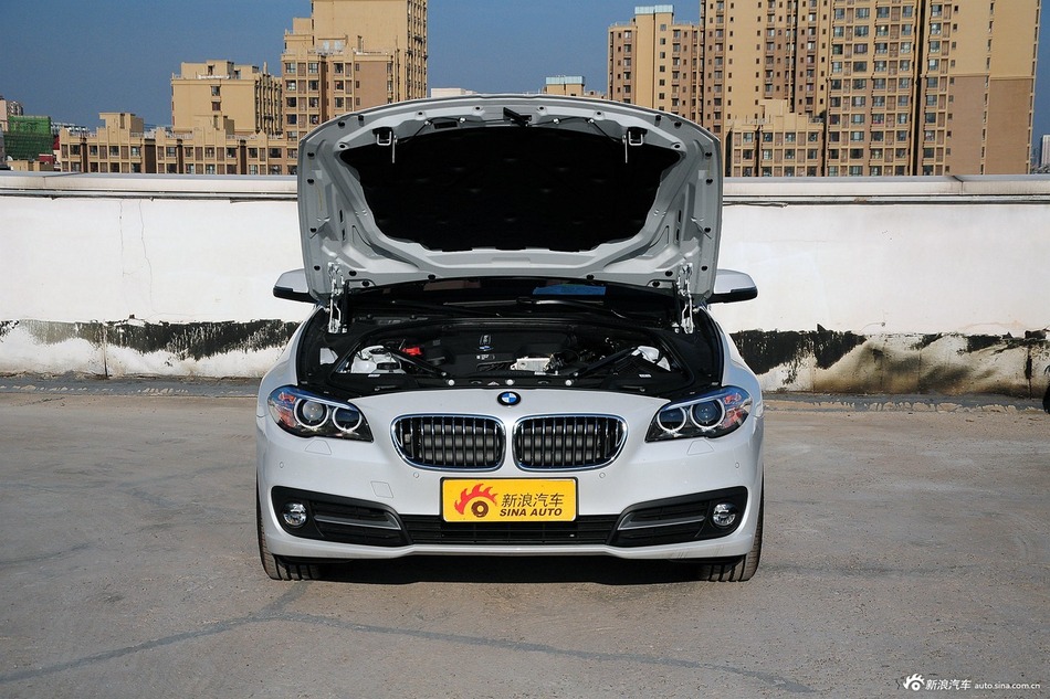 2014款宝马5系528Li领先型